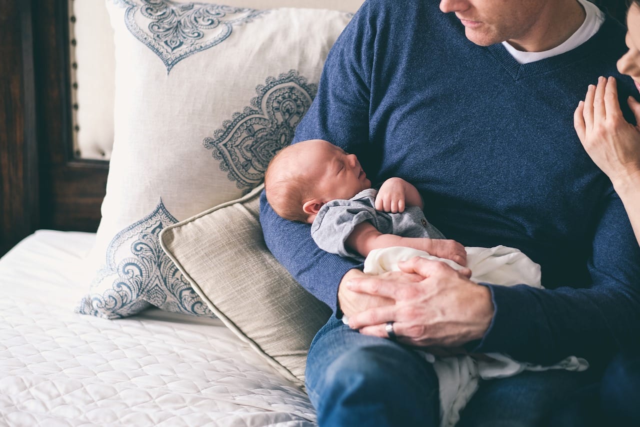 Hoeveel slaap heeft een baby echt nodig
